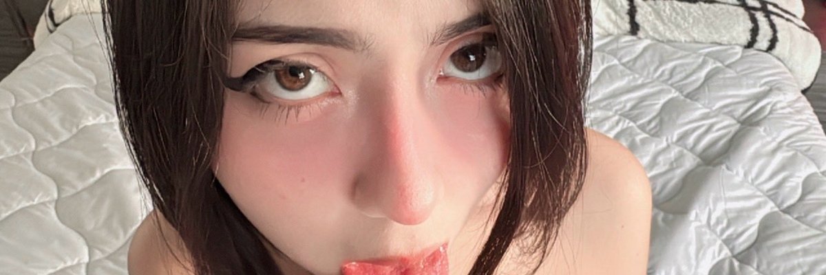 lovebyelenita cover