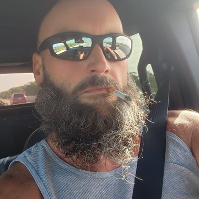 MarlboroRedsRebel