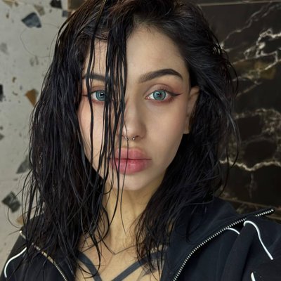 Mia