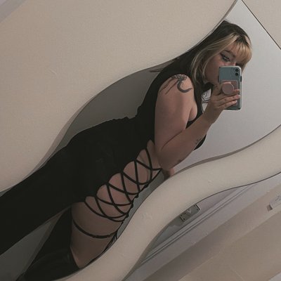 Mistress Kaz