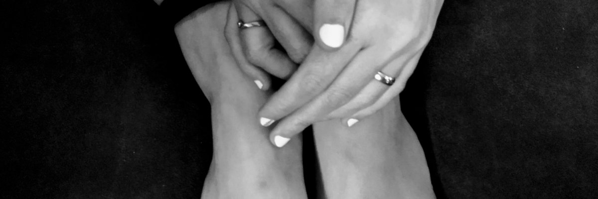 Mommy body & 👣♥️ cover