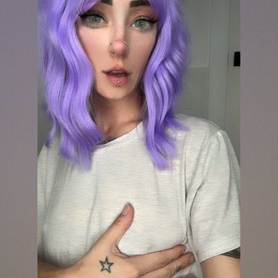 NaughtyCakeBaebee // your lil cupcake