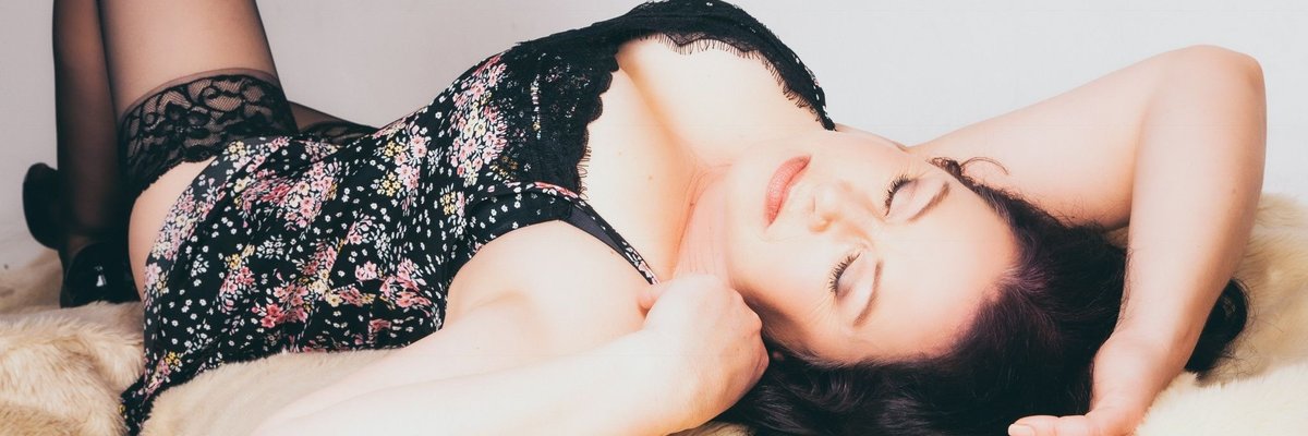 Nikky Nylee cover
