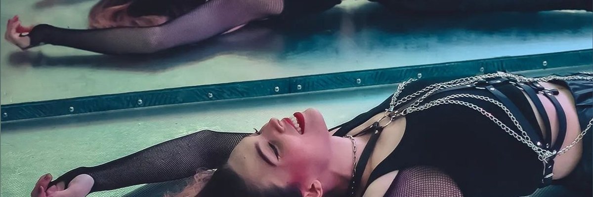 Nova Luxx cover