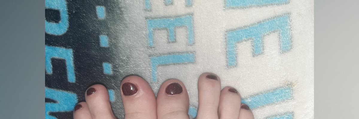 PetiteFeet666 cover
