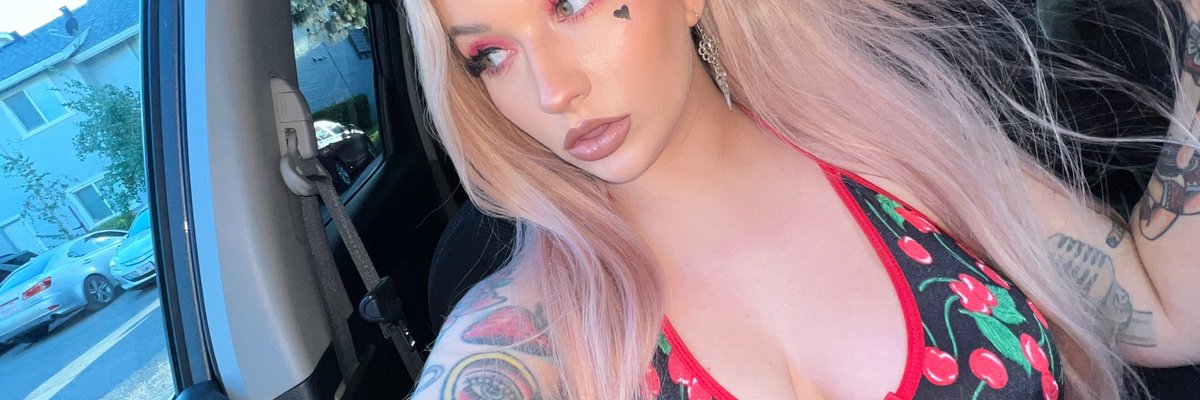 Bunny 💕🐰💀 FETISH QUEEN cover