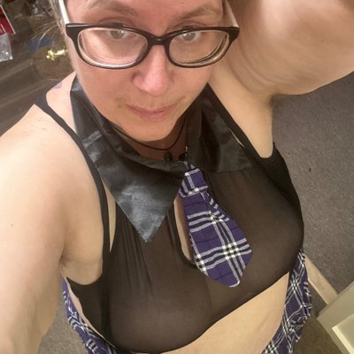 QueenMooma8869