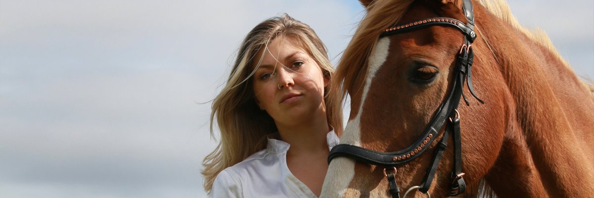 Equestrian Queen Sasja Luna 👸🏼 cover