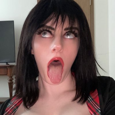 Sage or Sabrina? 👅