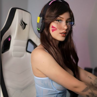 Scarlett🌹#1 Cosplay Gamer Girl