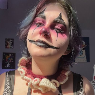 Stoner Lily🍃💗(They/Them)