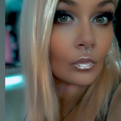 Courtnie Teal Lamborne