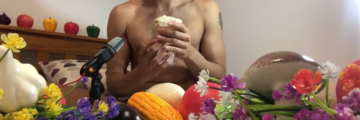 Crunchy celery cover