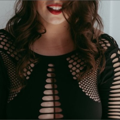 Red lips💋& rosy cheeks🍑