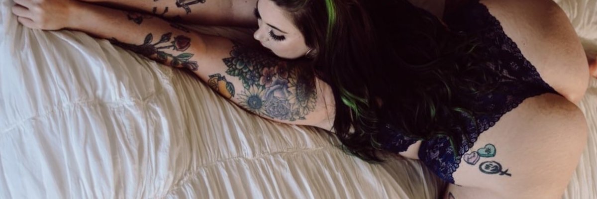 Curvy Chloe 🏹 cover