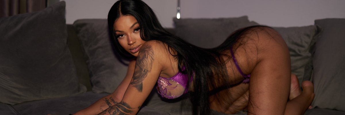 𝑩𝑰𝑮 𝑻𝑨𝑺𝑻𝒀👅 𝐕𝐈𝐏 𝐏𝐀𝐆𝐄 🏆 cover