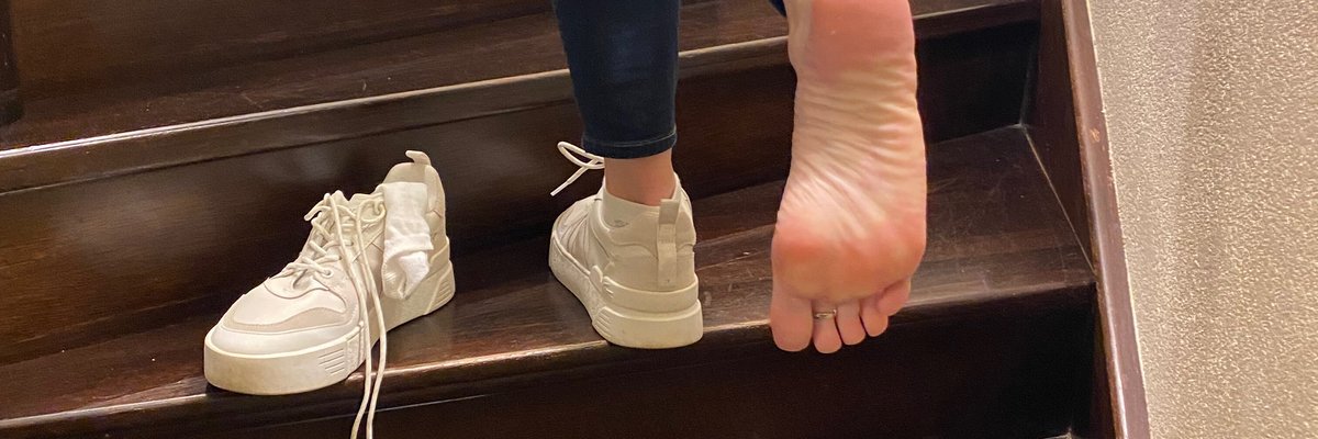 Toetally Feet 🧡 cover