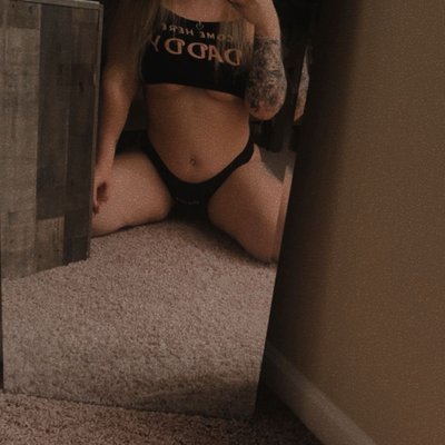 Trixy Rose
