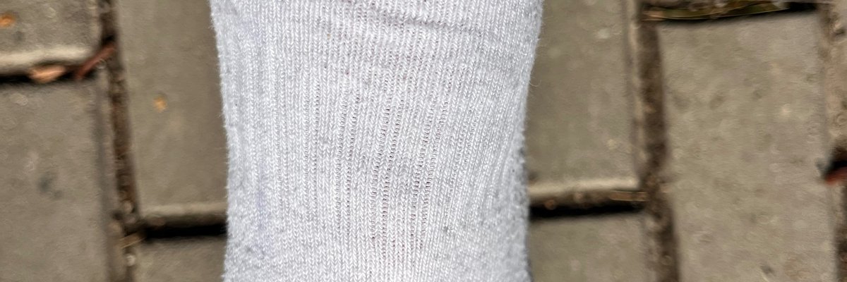 pies.calientes cover