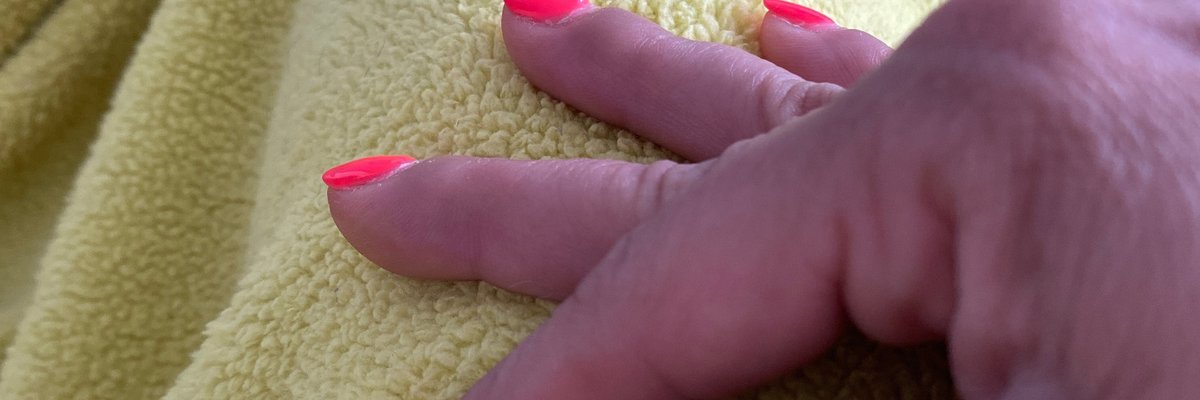 Ali 🔥 Pretty feets❤️ cover