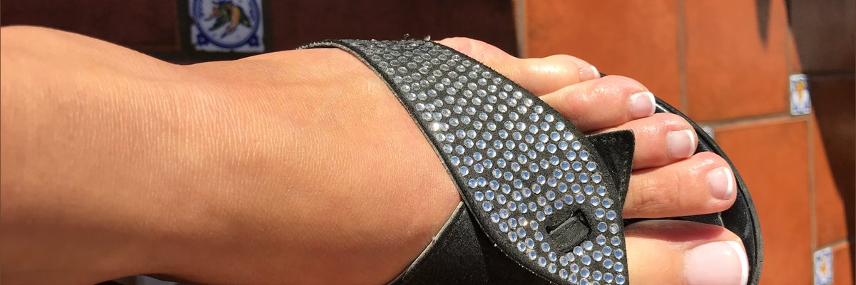 Daisy's Sexy Feet in Posh Shoes cover