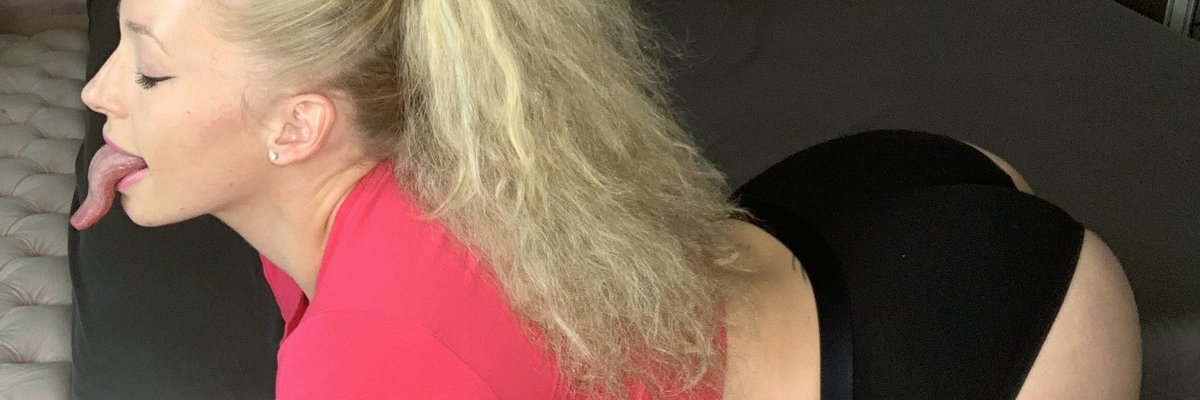 Jordan LOVES SEXTING 💦 cover