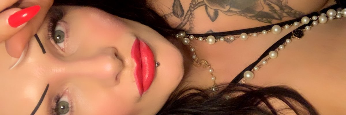 Valeria Phoenix cover