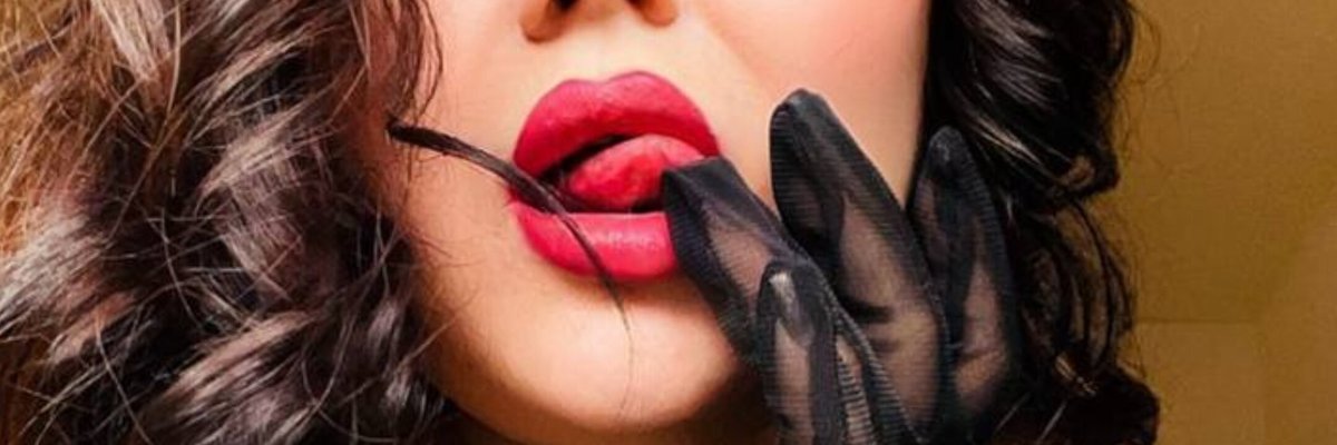 Vanessa cover