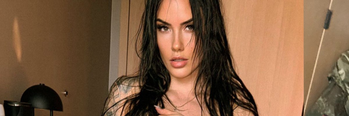 ViviCroft Exclusive cover