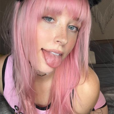 Willowβs secret π Your Girl next door