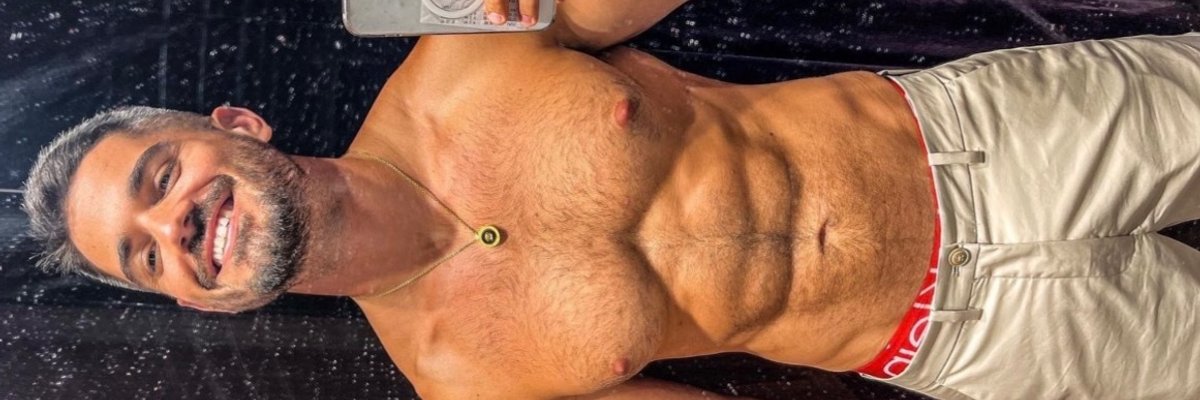 William R.   9 INCH 🍆 cover