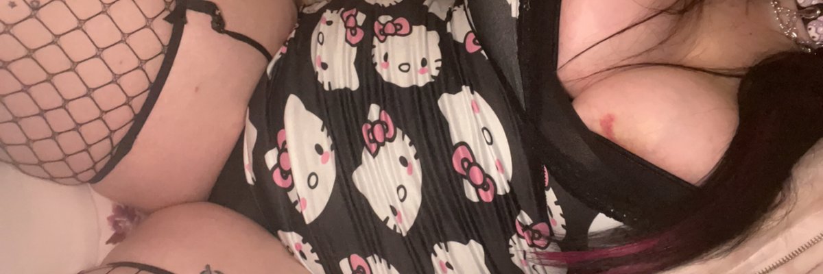 🥺 BIG TITTY EMO GF 💗 cover