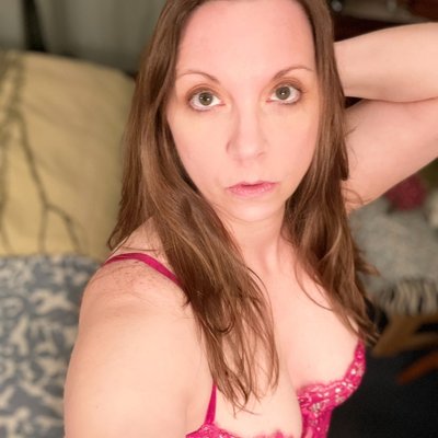 Yoursecretgirlfriend