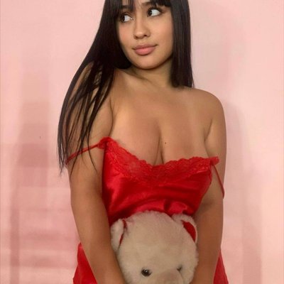 Zoya Kaur